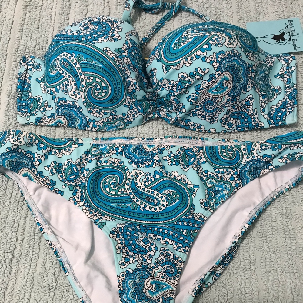Women’s Swimsuit Two Piece Size XL